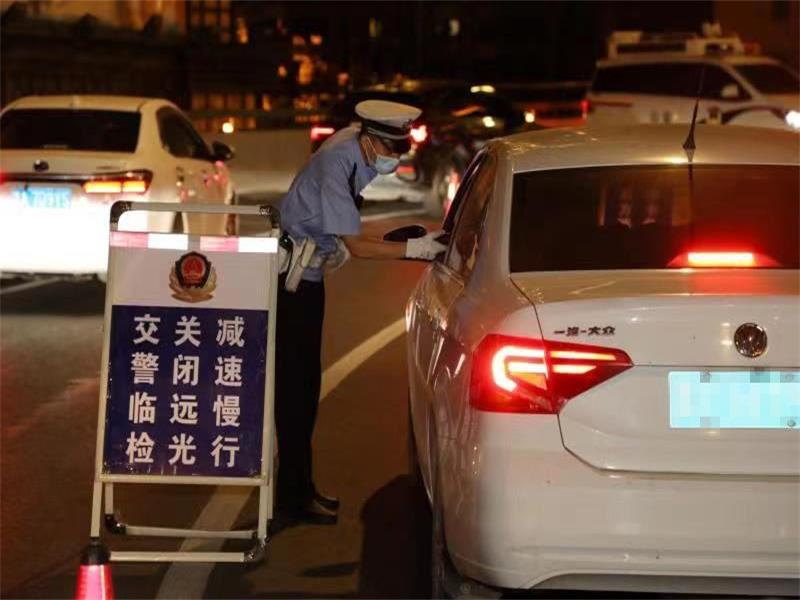 黄8_看图王.jpg