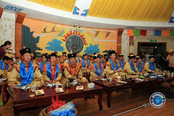 027.jpg