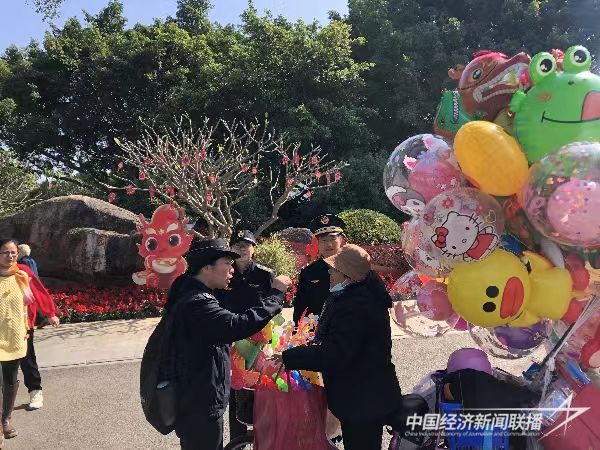 20240219 “三心”服务——厦门城管人的新春假期5.jpg?v=1708313609