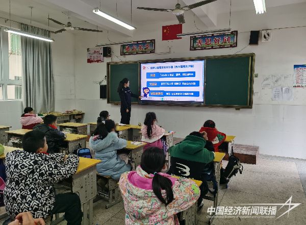 20240227 犀溪派出所民反诈宣传进校园2.jpeg