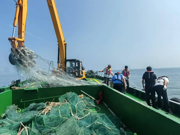 20241105 厦门市海洋与渔业综合执法支队以实际行动践行大食物观5.jpg?x-oss-process=style/water